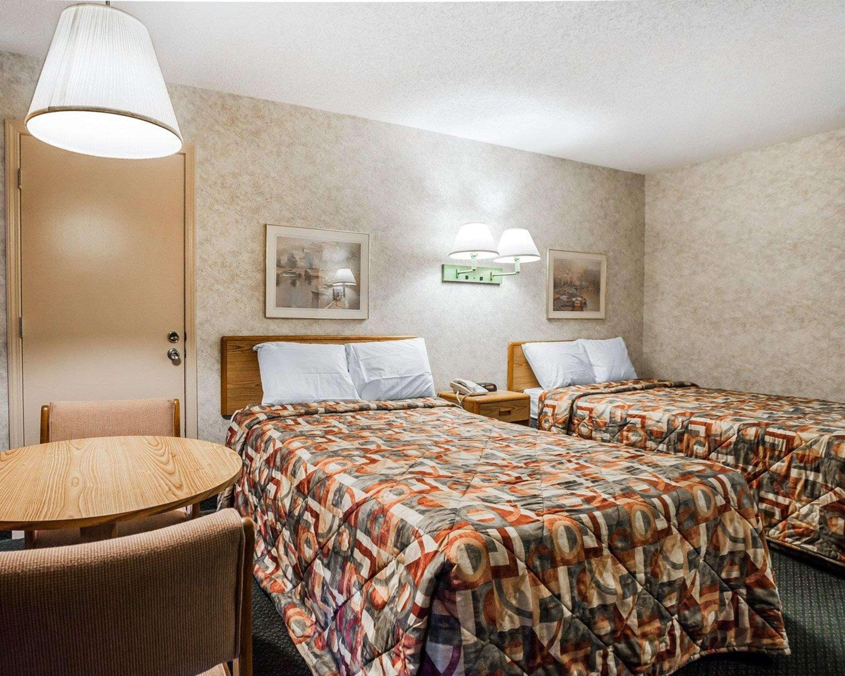 Econo Lodge Τζέφερσον Σίτι Εξωτερικό φωτογραφία
