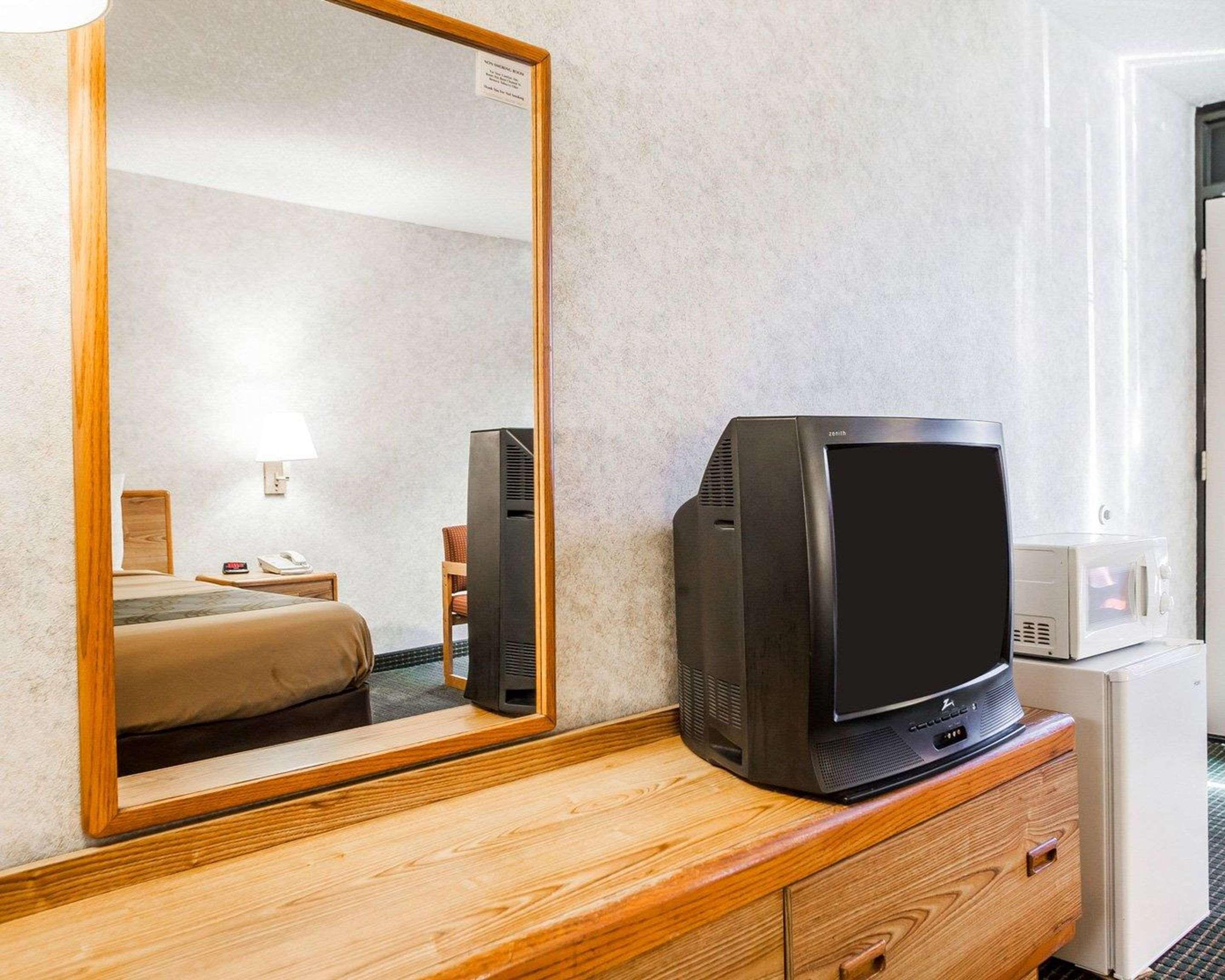 Econo Lodge Τζέφερσον Σίτι Εξωτερικό φωτογραφία